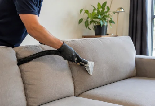 Nettoyage de canapé en profondeur à Aubignosc